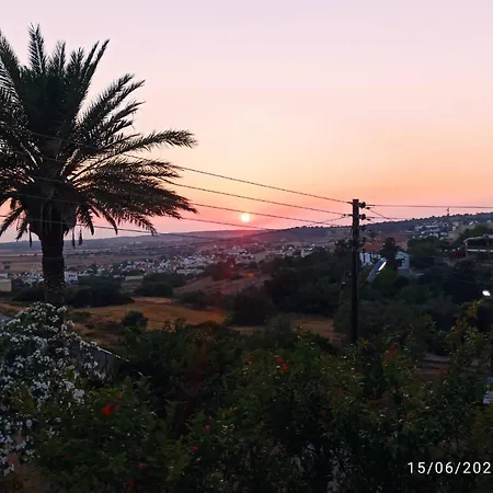 Sunset Kormakiti